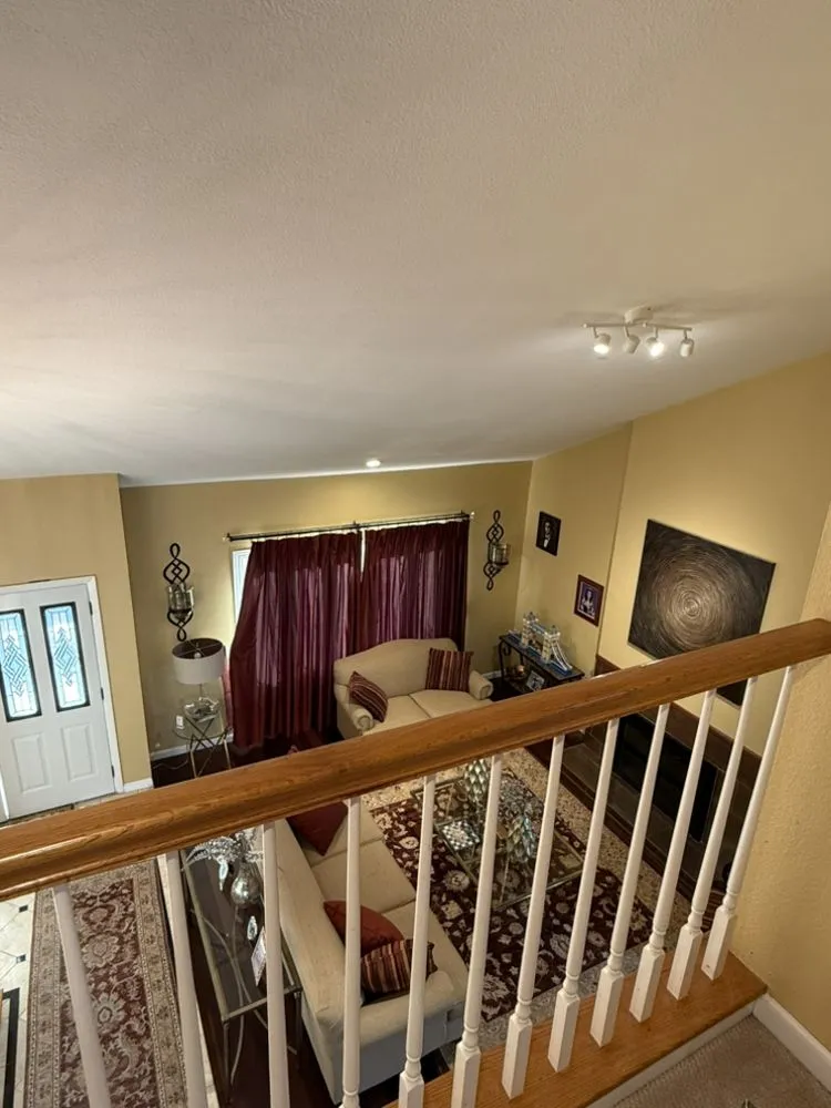 Slide of Mynor Electric