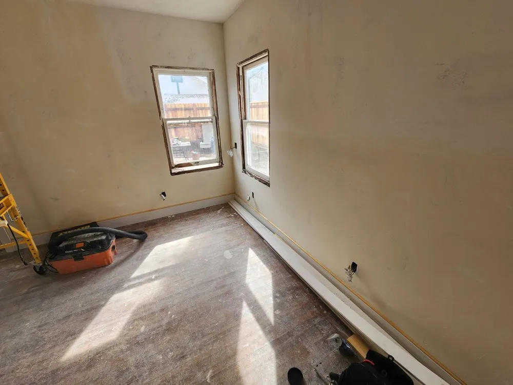 Slide of Myro Electrical