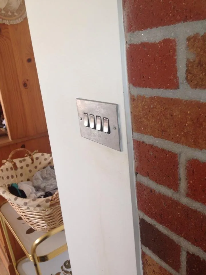 Slide of Myrtle Ave Electrical