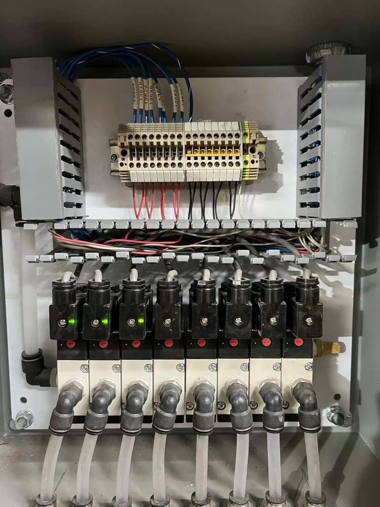 Slide of N light Electric