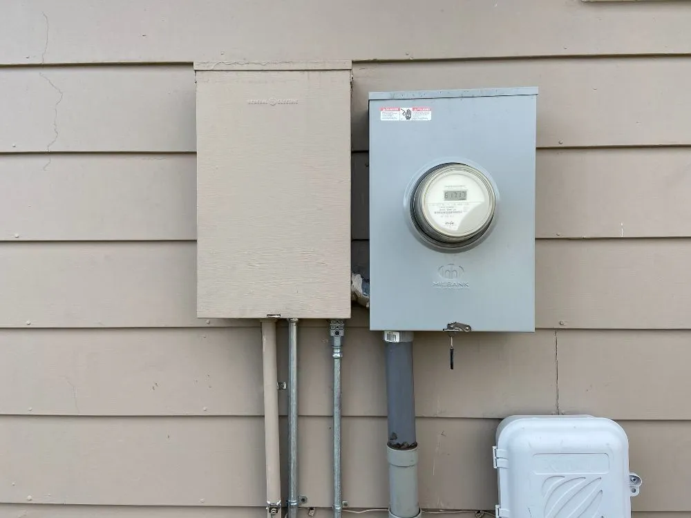 Professional electrician providing wiring installation in Morrison, CO - N2H Electrical