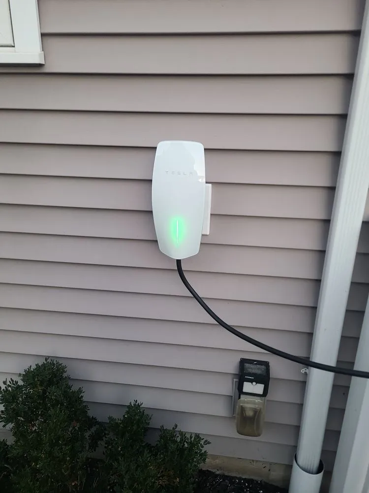 Slide of Naci Electric