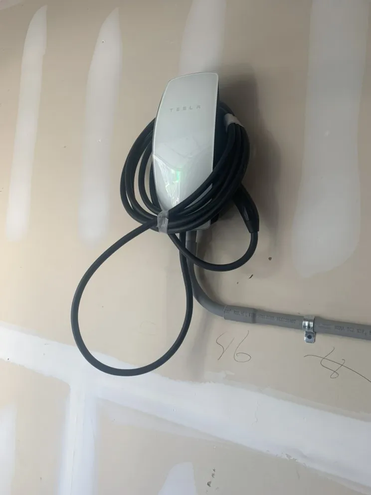 Expert electrician providing lighting installation in , 