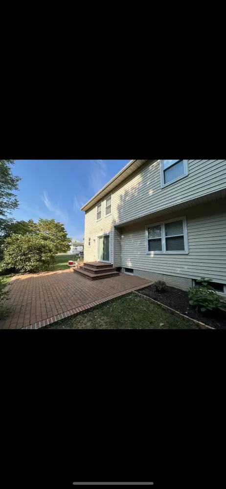 Slide of Naldo’s Handy Services