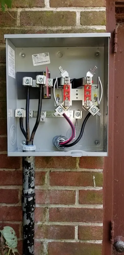 Emergency electrical service for homes in wiring installation,  by 