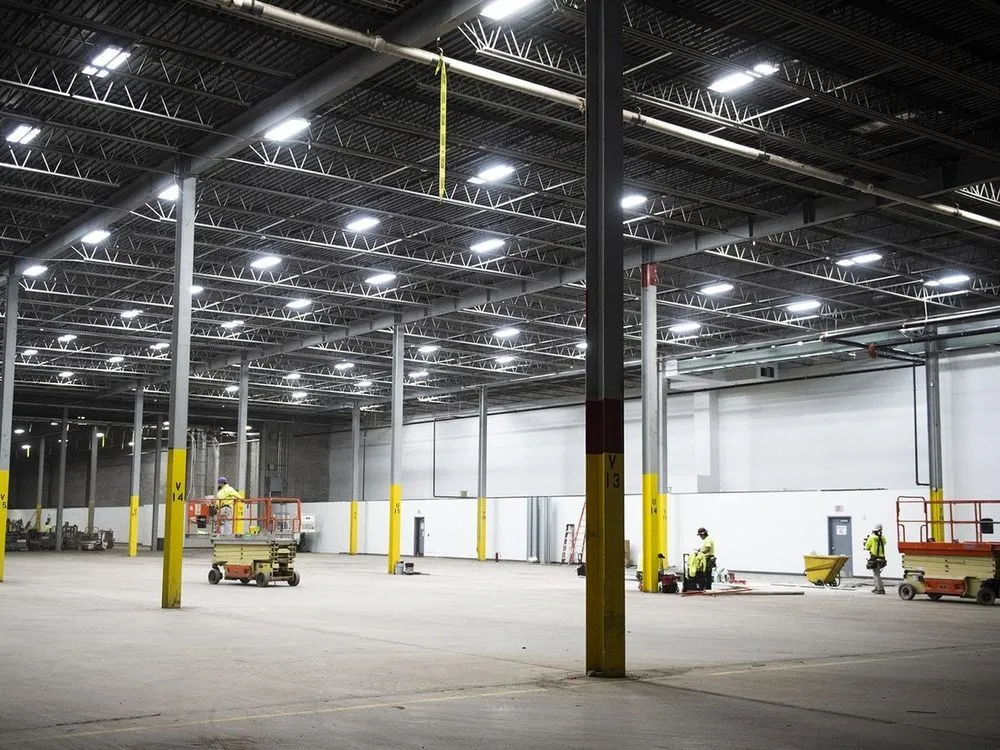 Slide of Nas Electric