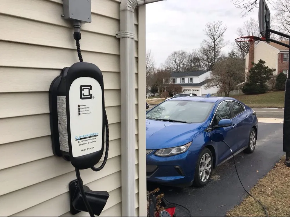 Slide of Nasr Electric