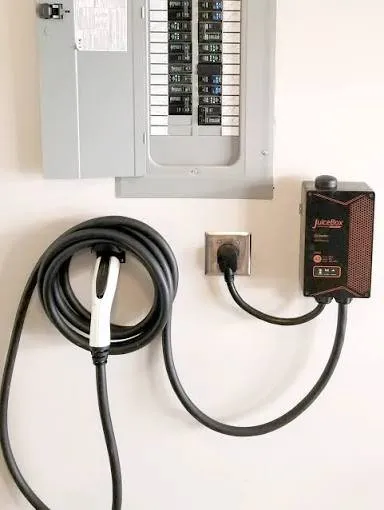 Trusted electrician providing emergency electrical service in Granada Hills, CA - Nat Electric