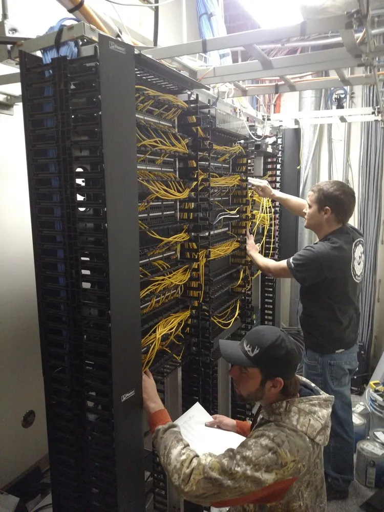 Affordable electrician providing circuit breaker repair in ,