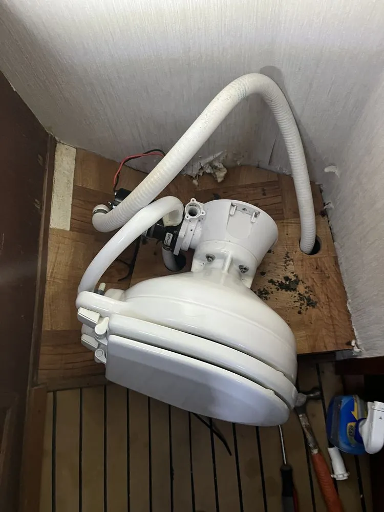 Slide of Nauti Boat Services