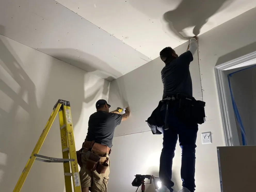 Professional electrician providing circuit breaker repair in No Potomac, MD - Navarro Contracting