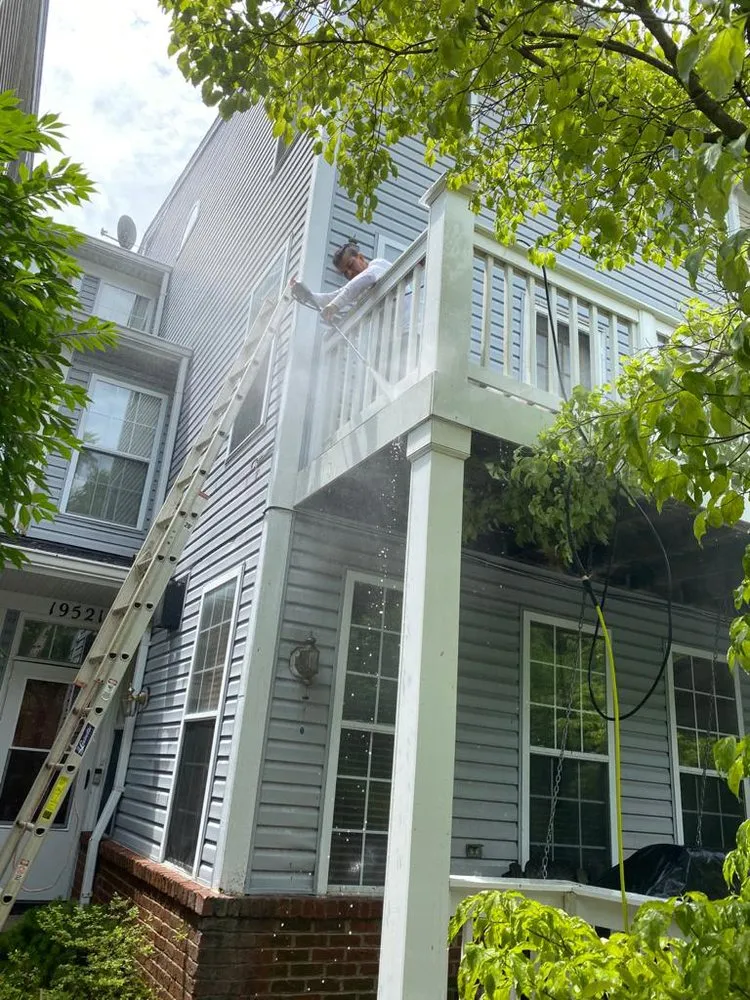 Licensed electrician providing panel upgrade in No Potomac, MD - Navarro Contracting