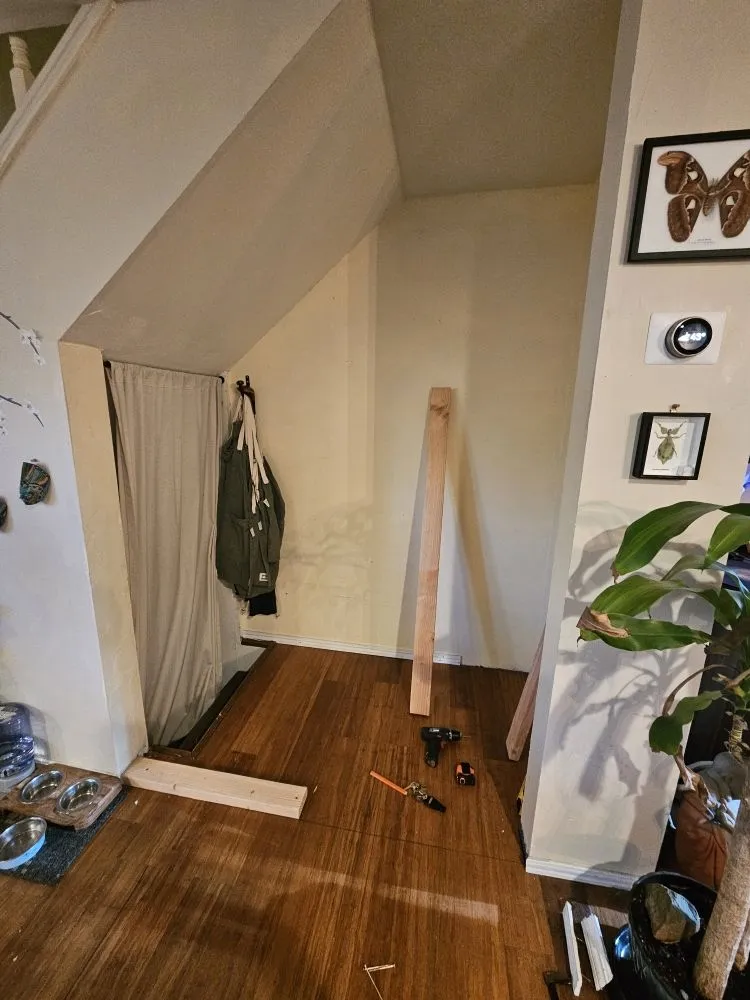 Reliable outlet and switch repair in Portland, OR by Neighborhood Handyman