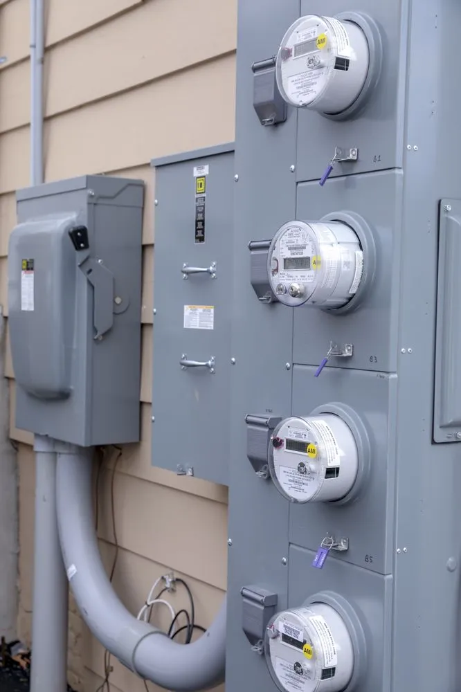 Slide of Nello Electrical