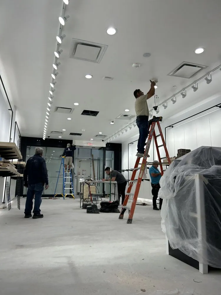 Slide of Neu Electric