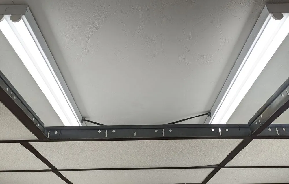 Slide of Neutral Electric & Smart Home