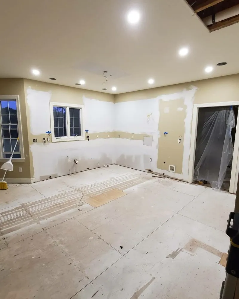 Licensed electrician providing outlet and switch repair in Feasterville-Trevose, PA - New City Electric