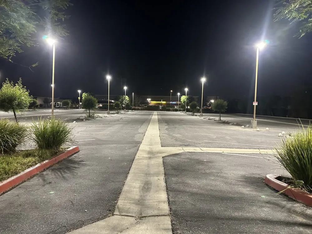 Affordable electrician providing outlet and switch repair in , 