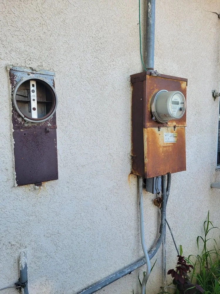 Slide of New Electronics Communication