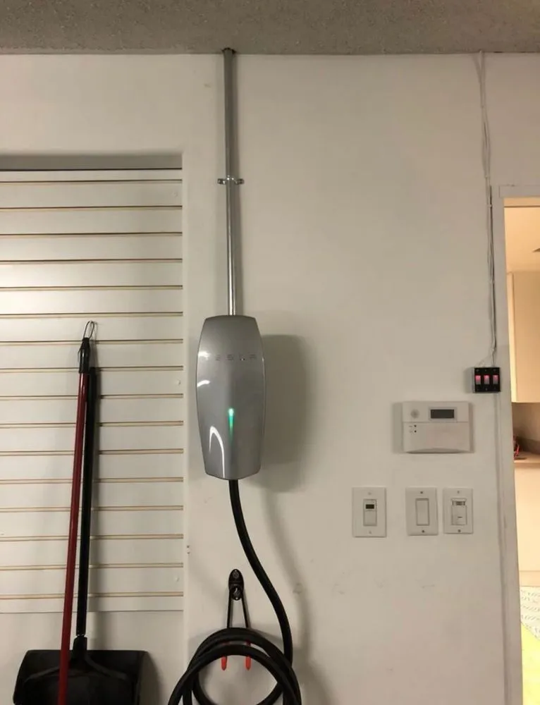 Licensed electrical repair service in ,  - New Electronics Communication