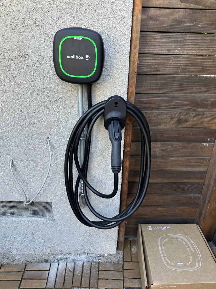 Slide of New Era Electrical