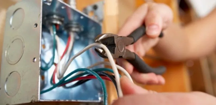 Professional outlet and switch repair experts serving E Rncho Dmngz, CA - New Generation Electric