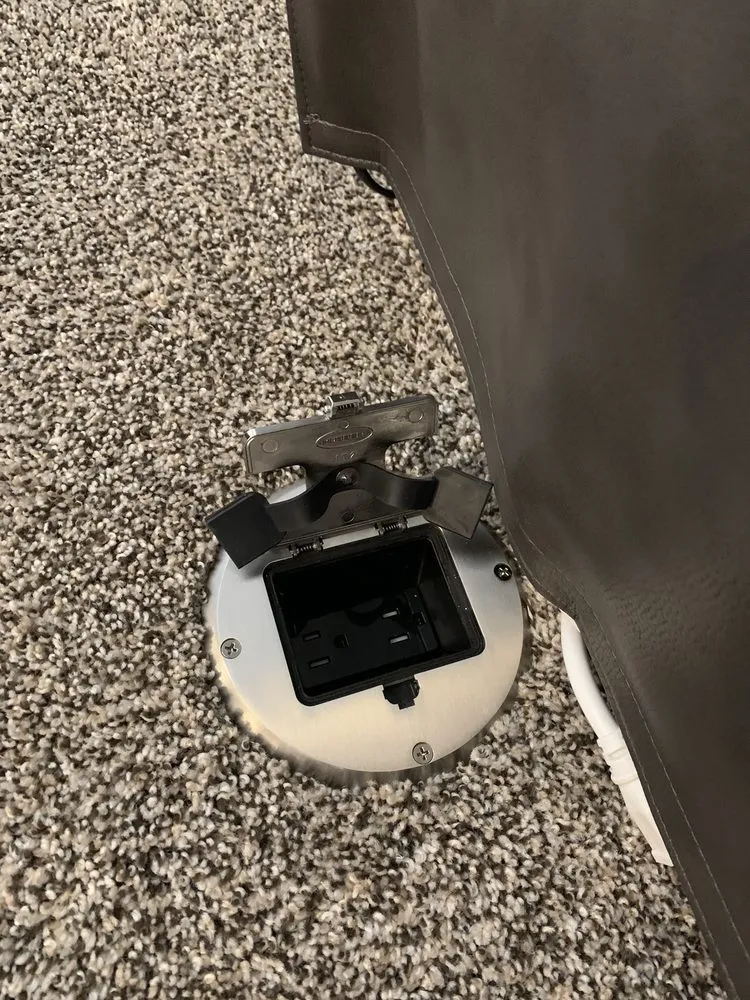 Slide of New Leaf Electric