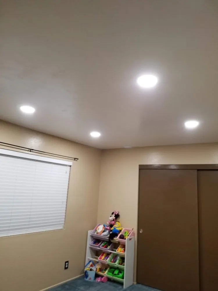 Slide of New Level Electric