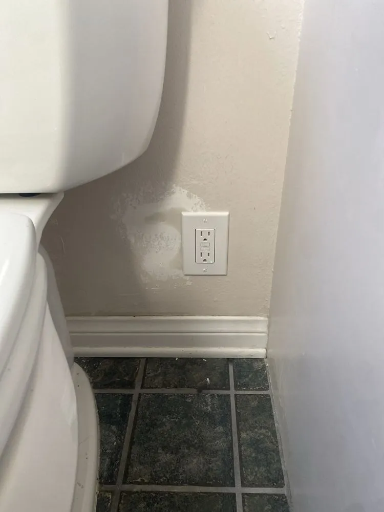 Professional emergency electrical service in , by New Light Electric