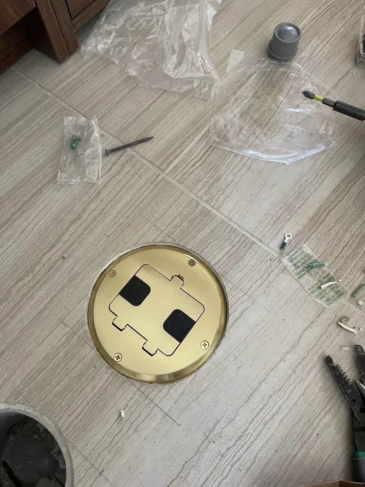 Slide of New Lion Handyman