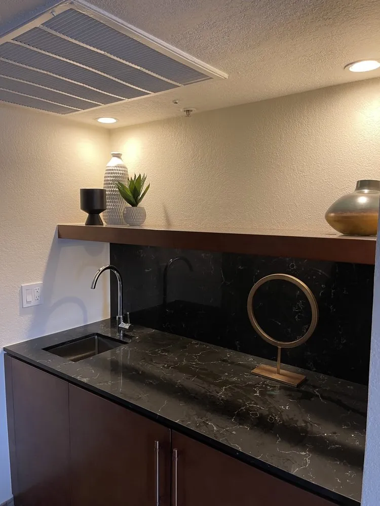 Slide of New Lion Handyman