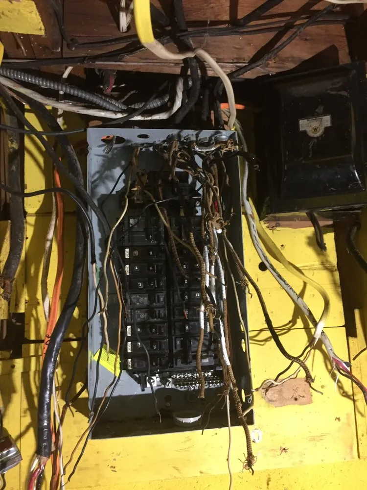 Licensed circuit breaker repair service in Stockholm, NJ - New Millenium Electric