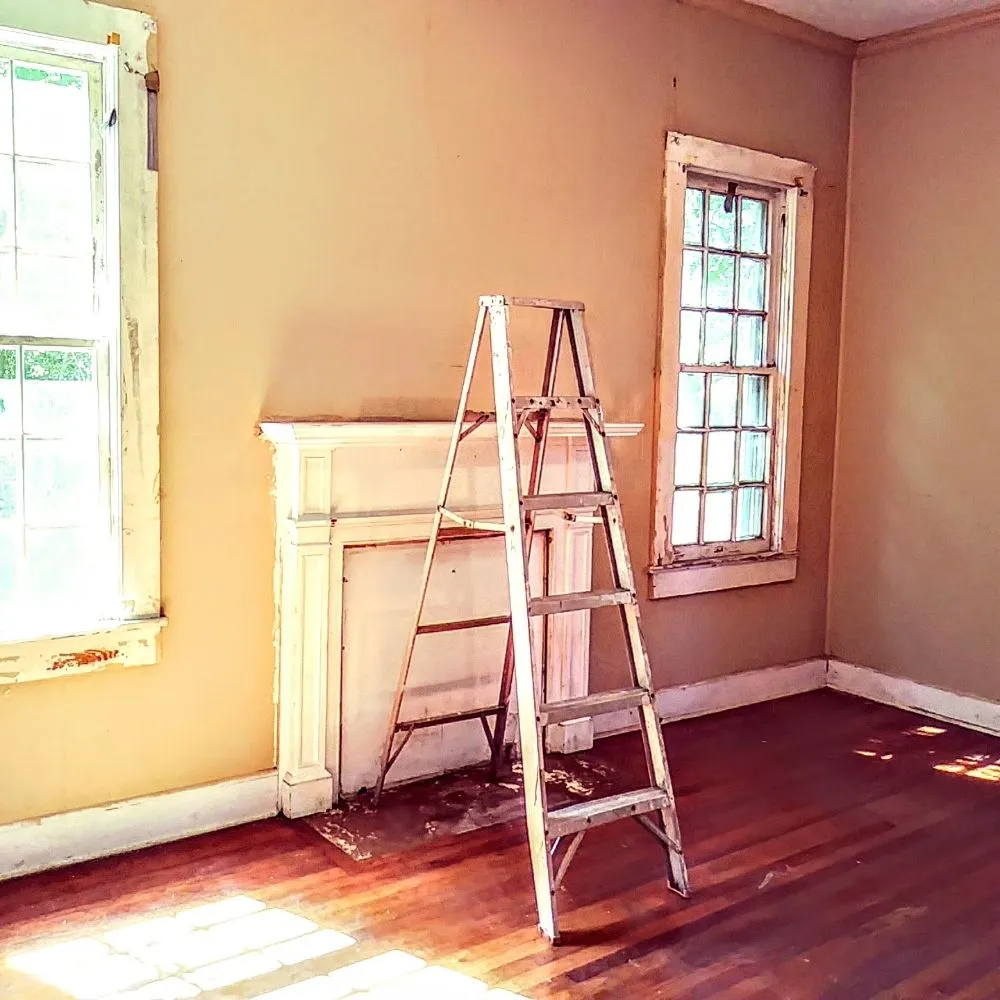 Emergency outlet and switch repair experts serving Talbotton, GA - Newberrys Handyman Service