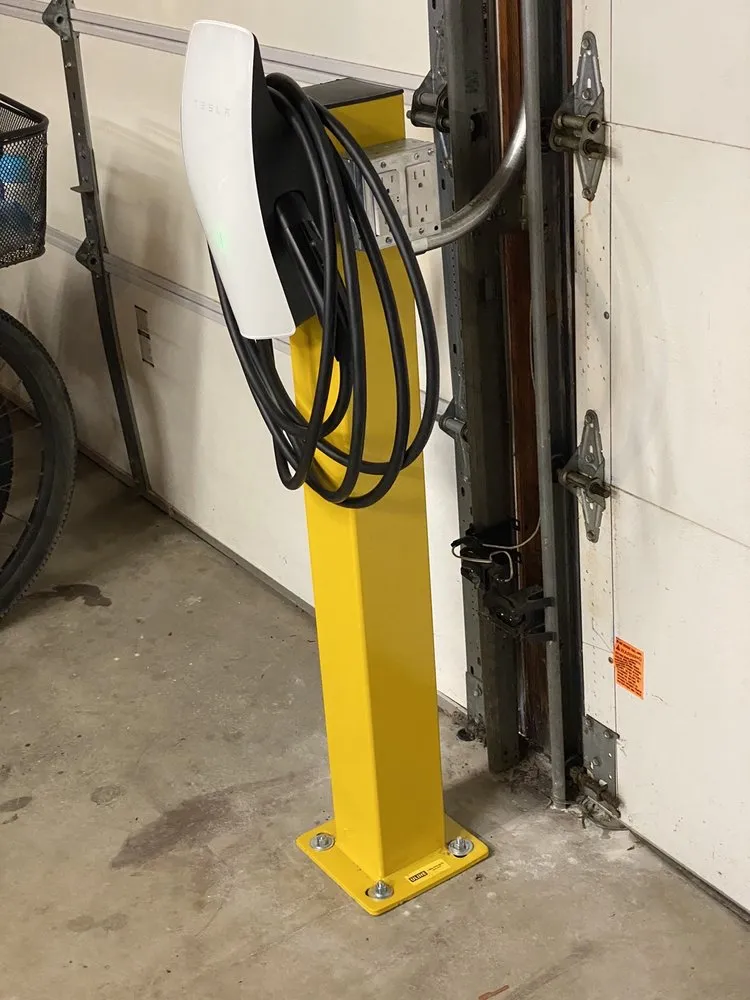 Licensed electrician providing panel upgrade in , 