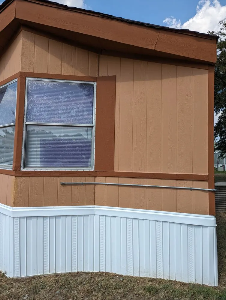 Slide of Newstar-Electric