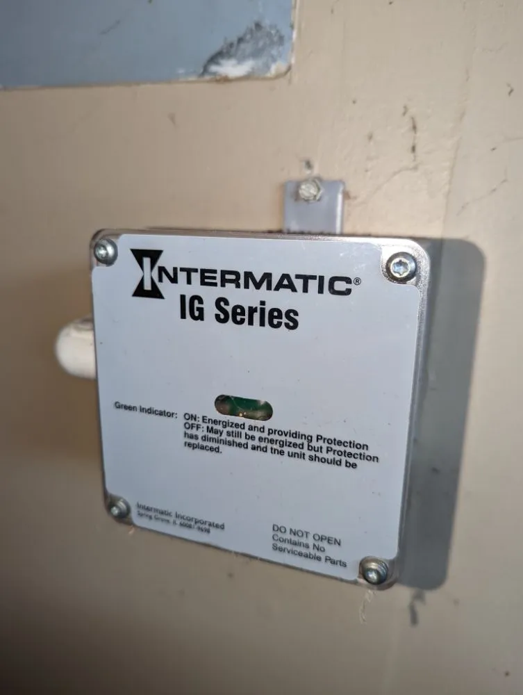 Trusted outlet and switch repair service in Longview, TX - Newstar-Electric