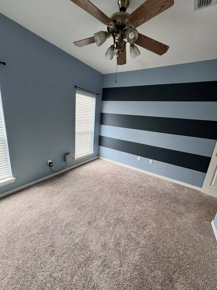 Trusted electrician providing electrical repair in , 