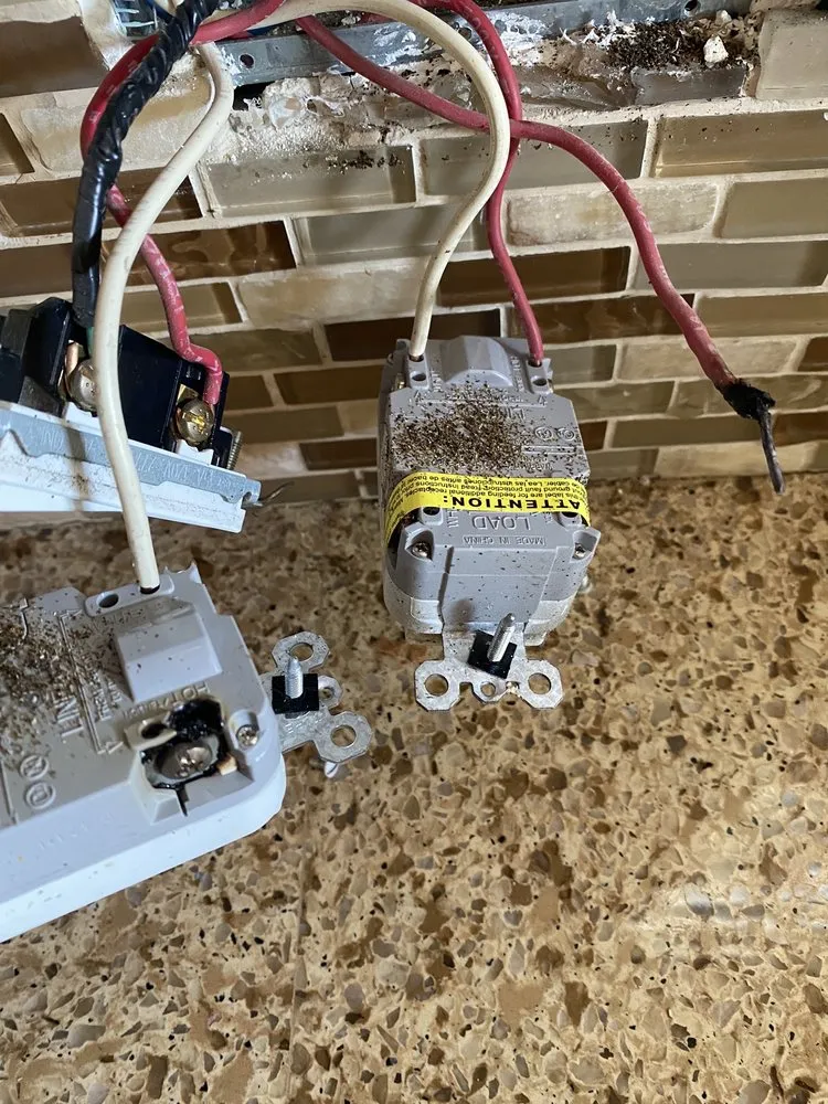 Affordable electrician providing emergency electrical service in Reseda, CA - Nexus Electric