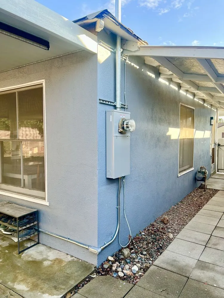 Emergency electrician providing outlet and switch repair in Reseda, CA - Nexus Electric
