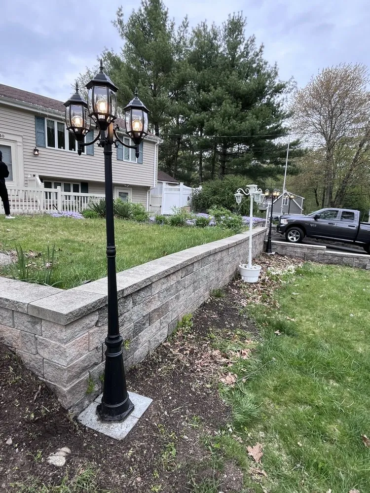 Slide of Nguyen Electrician