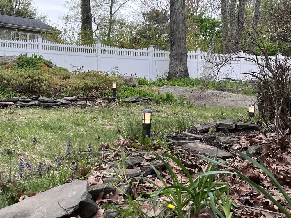 Slide of Nguyen Electrician