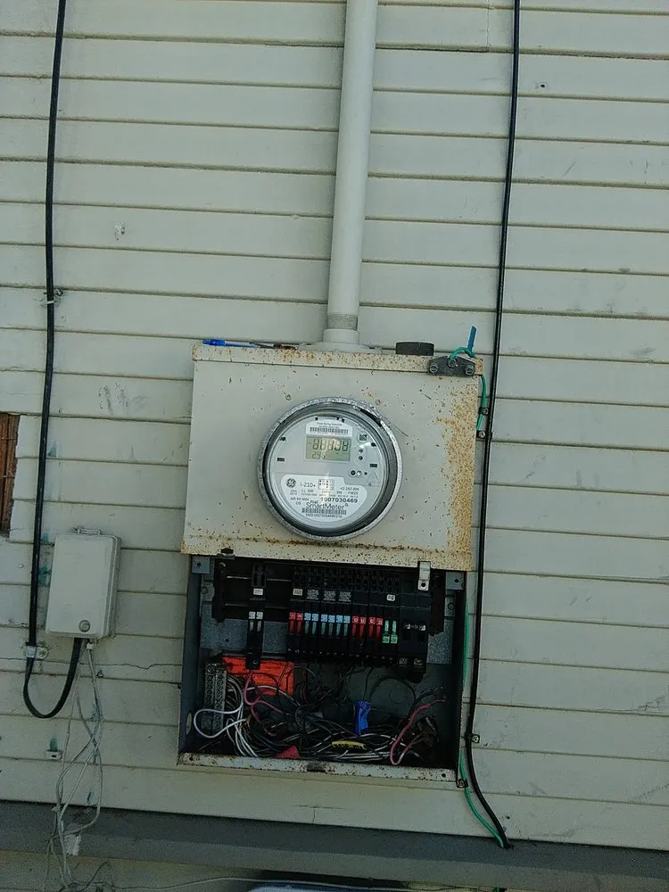 Slide of NIC Building & Remodeling