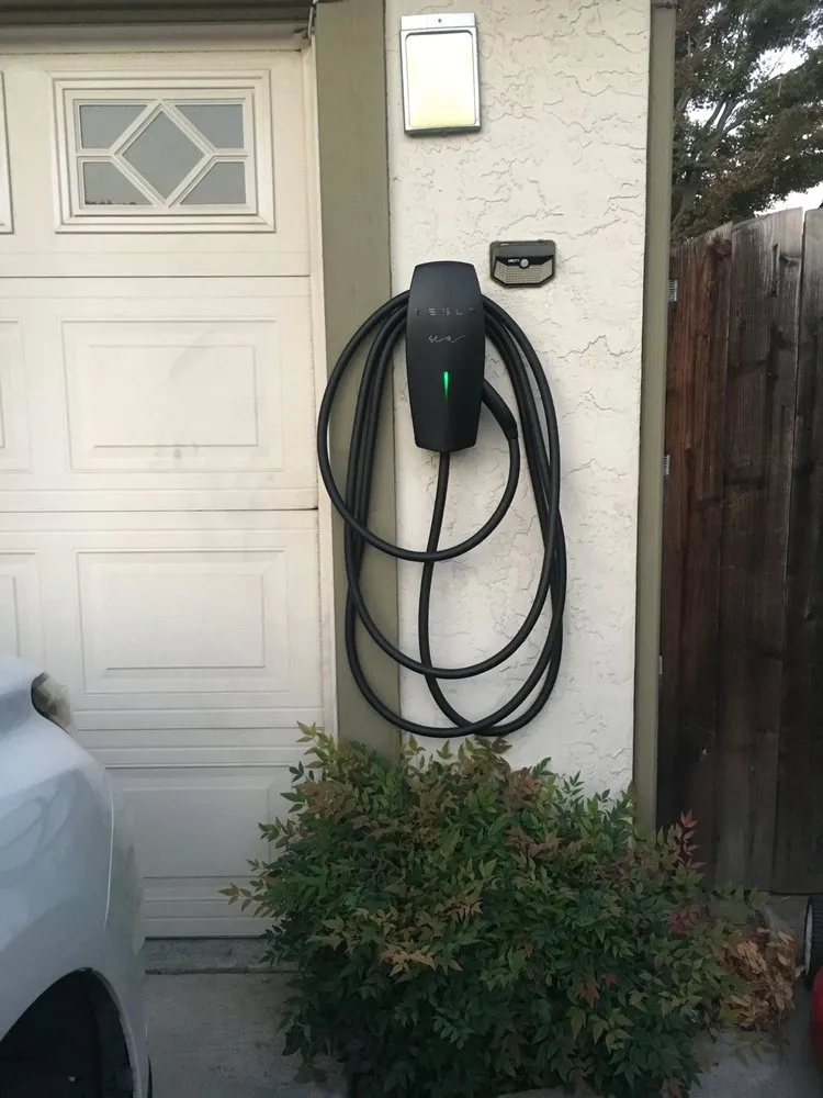 Slide of Nice N Neat Handyman