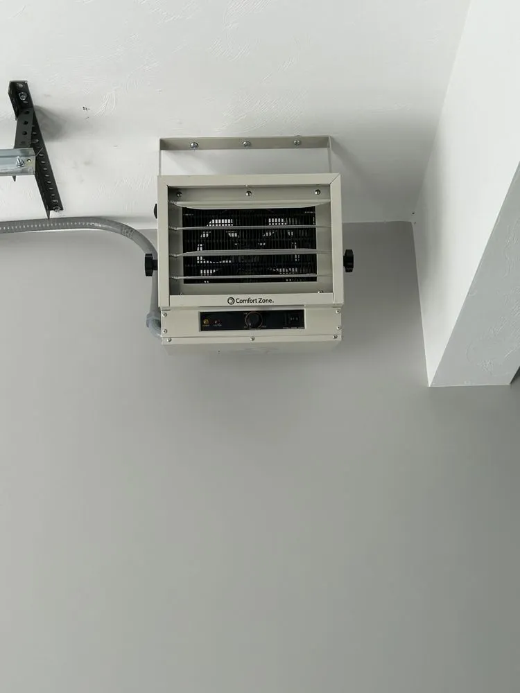 Slide of Nicholas Ferrera Electrician