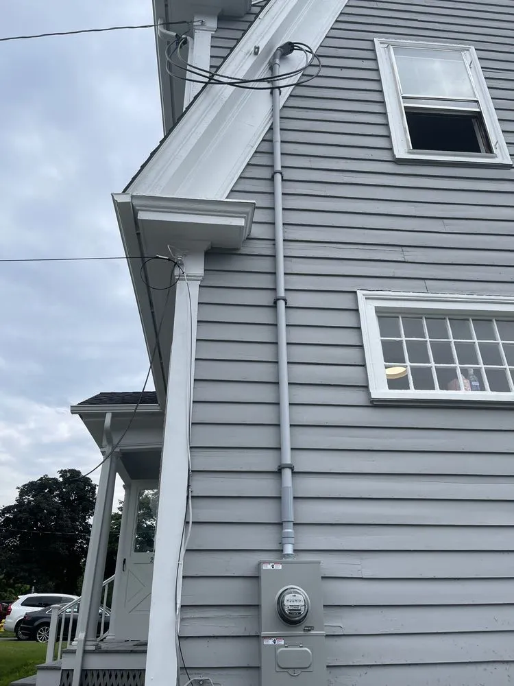 Affordable circuit breaker repair experts serving ,  - Nicholas Theriault Electrician