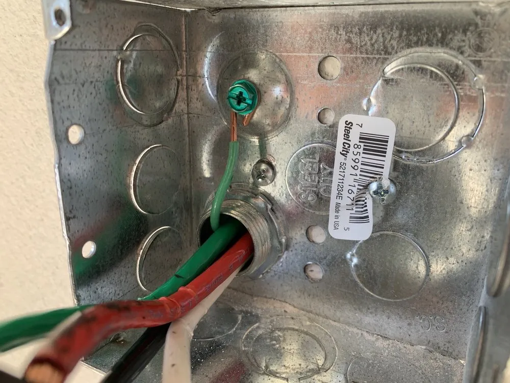 Affordable electrician providing lighting installation in , 