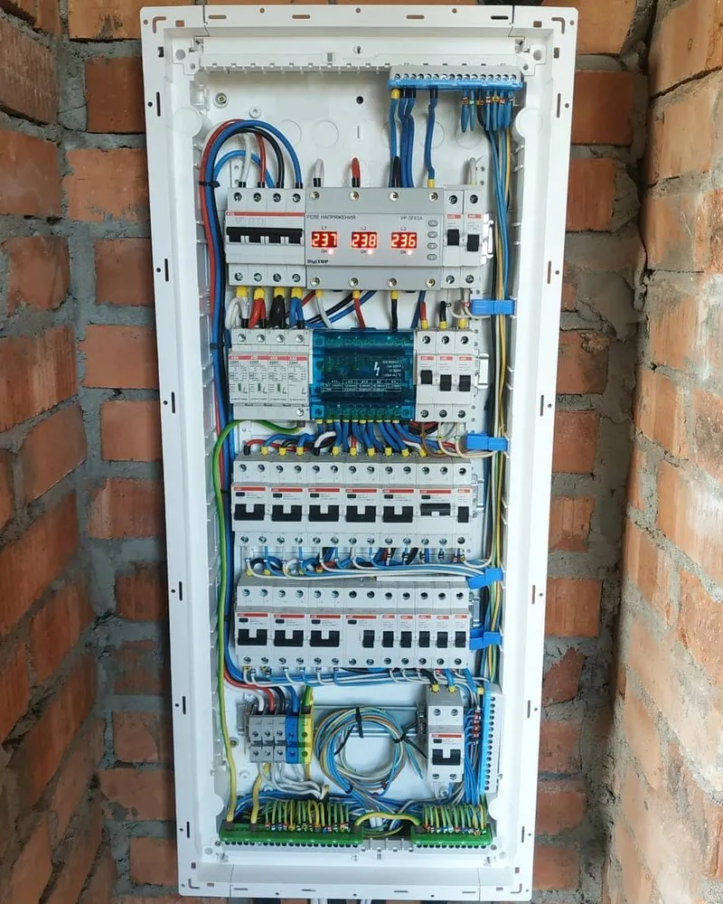 Slide of Nick Chen Electric