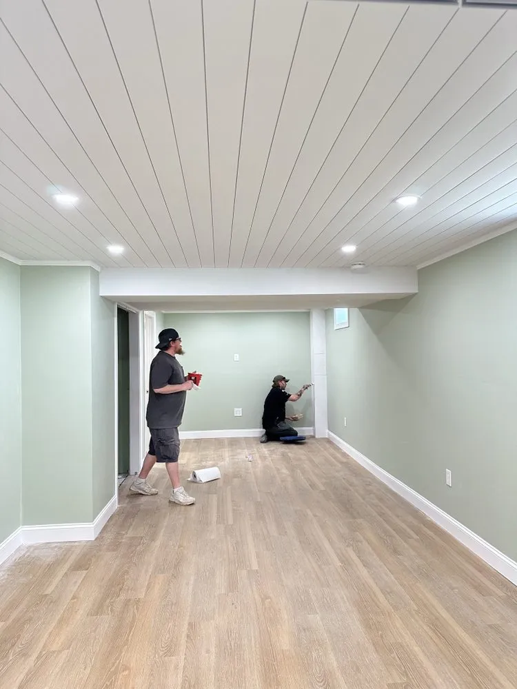 Slide of Nick Gordon Electrician