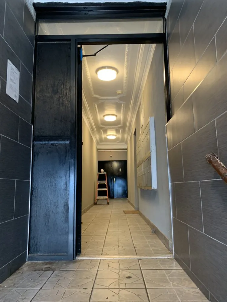 Slide of Nie Electric