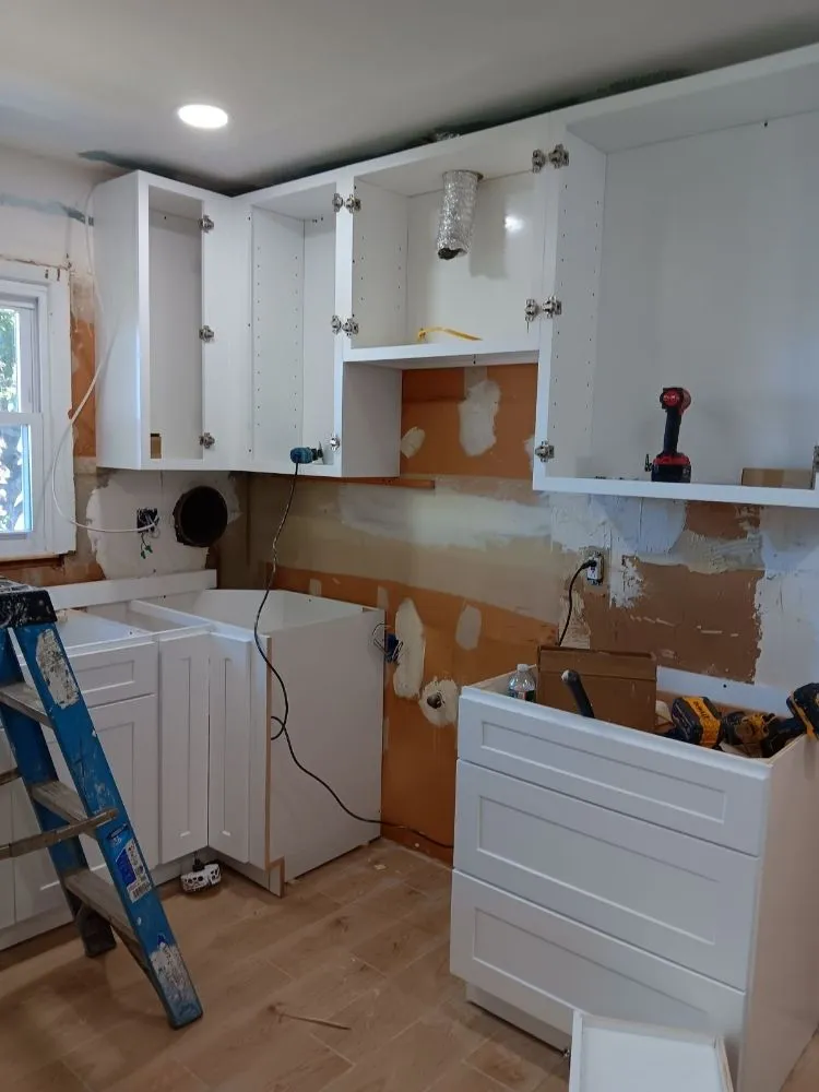 Slide of Niel Ortiz Construction & Electricity